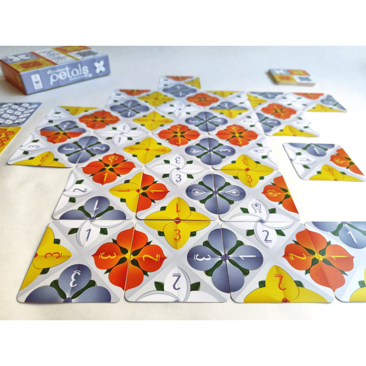 PETALS | Juego de Cartas Familiar | Juego de Mesa Estrategia