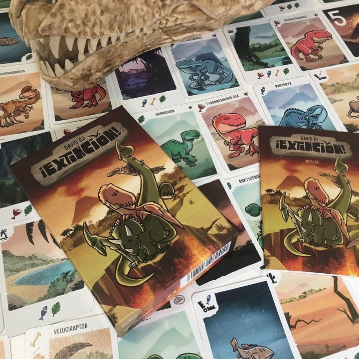 !Extinción! | Juego de Cartas Familiar | Comprar Online
